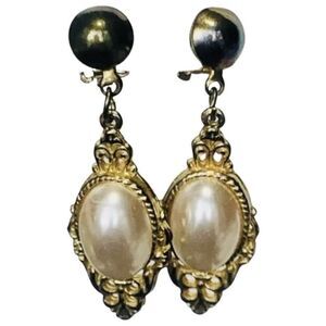 Vintage Faux Mobe Champagne Pearl Gold Toned Clip On Wedding Earrings 2"